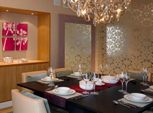 Dining Room – Table