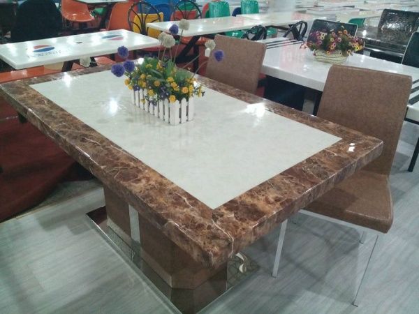 Dining Room – Table