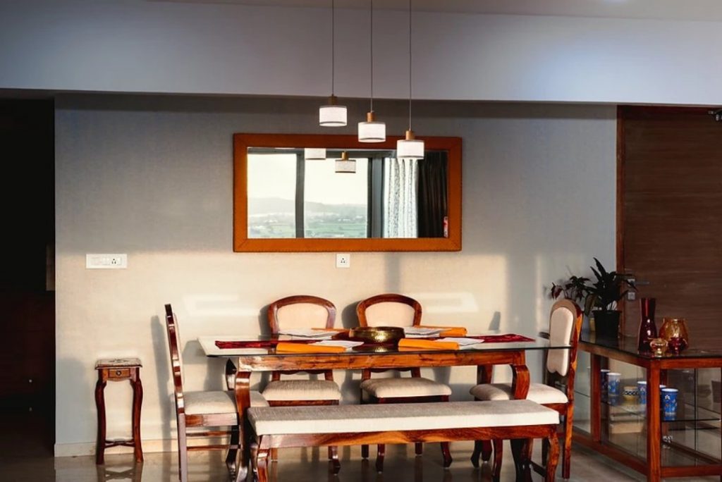 Dining Room – Table