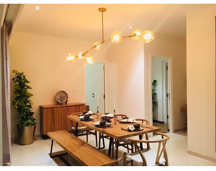 Dining Room – Table
