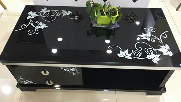 Sofa – Center Table