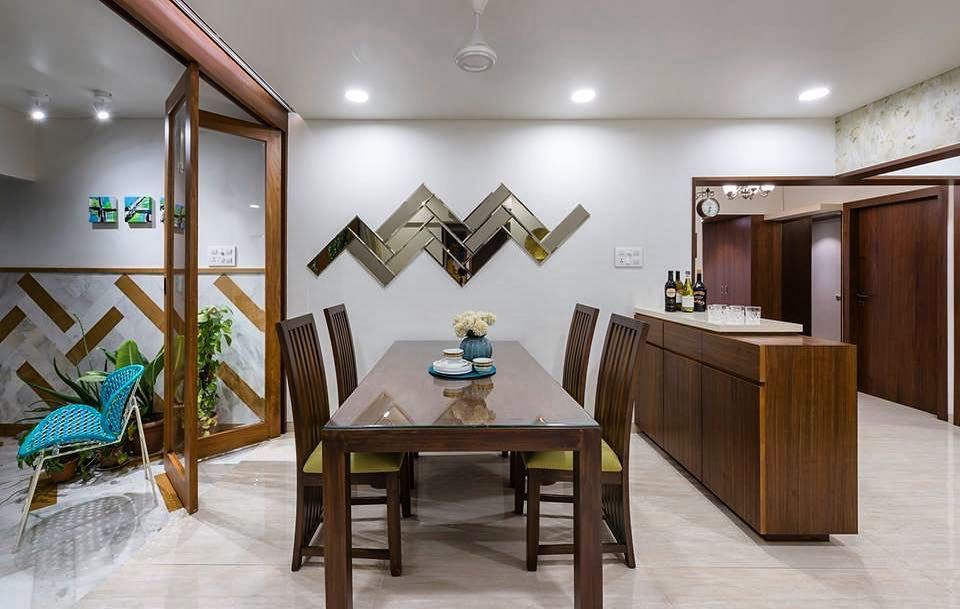 Dining Room – Table