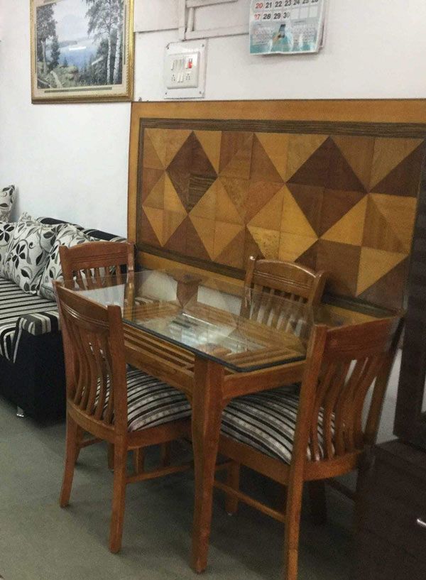 Dining Room – Table