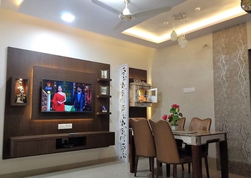 Dining Room – Table