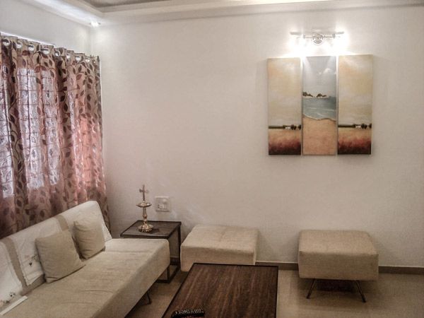 Sofa – Center Table