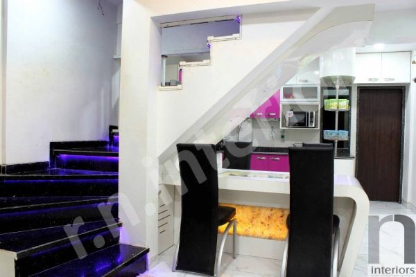 Dining Room – Table