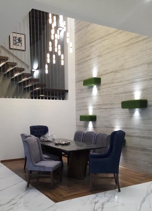 Dining Room – Table