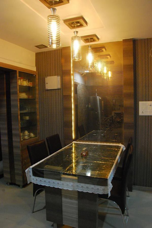 Dining Room – Table
