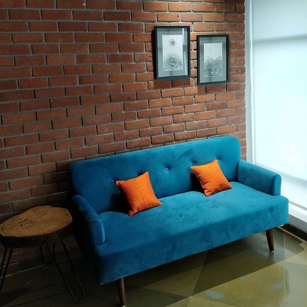 Sofa – Center Table