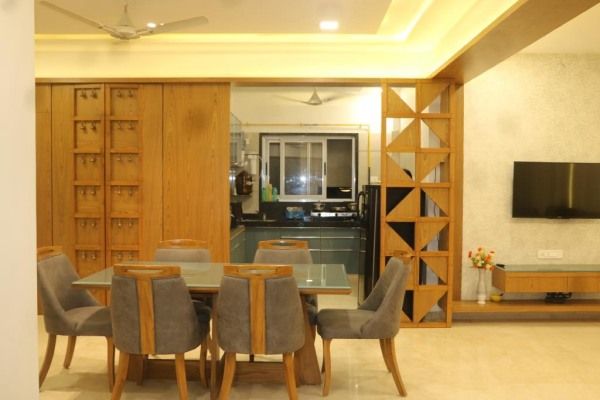 Dining Room – Table