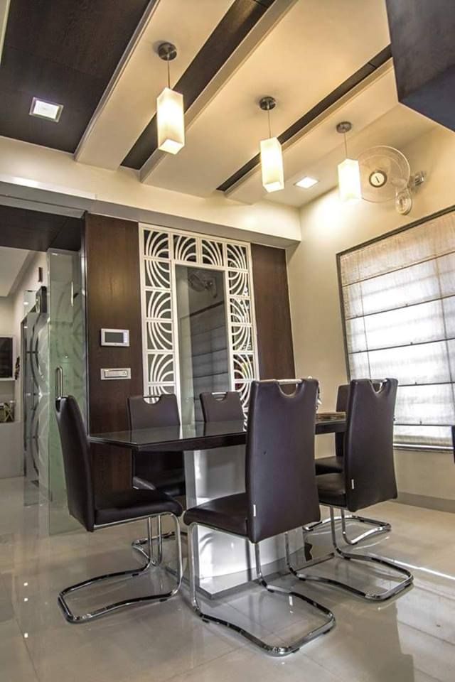 Dining Room – Table
