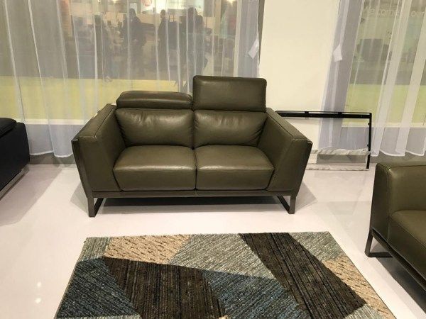 Sofa – Center Table