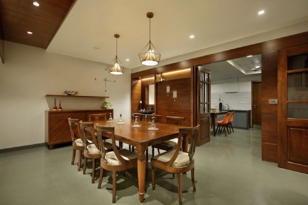 Dining Room – Table