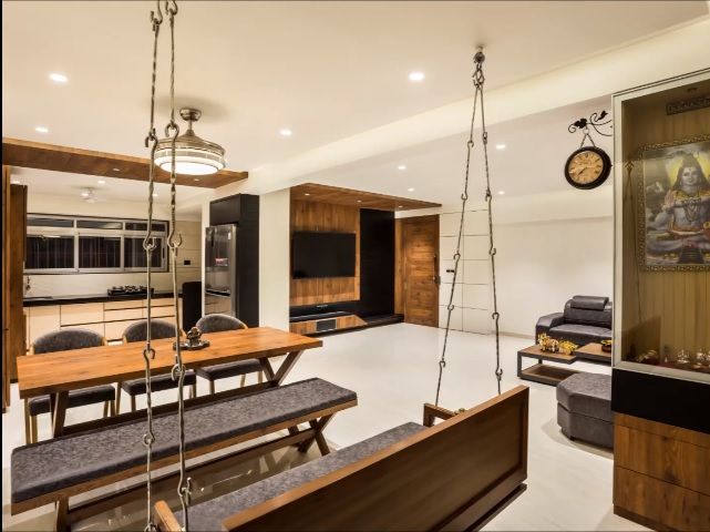 Dining Room – Table