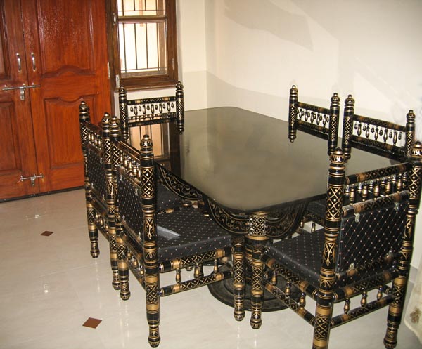 Dining Room – Table