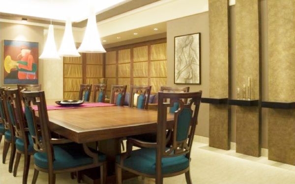 Dining Room – Table