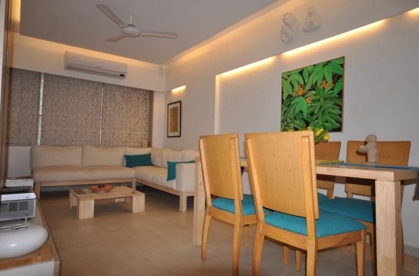 Dining Room – Table