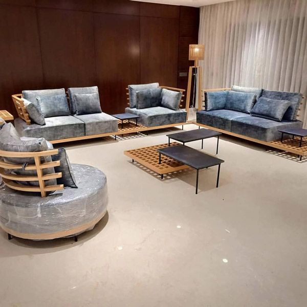 Sofa – Center Table