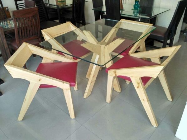 Dining Room – Table