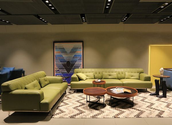 Sofa – Center Table