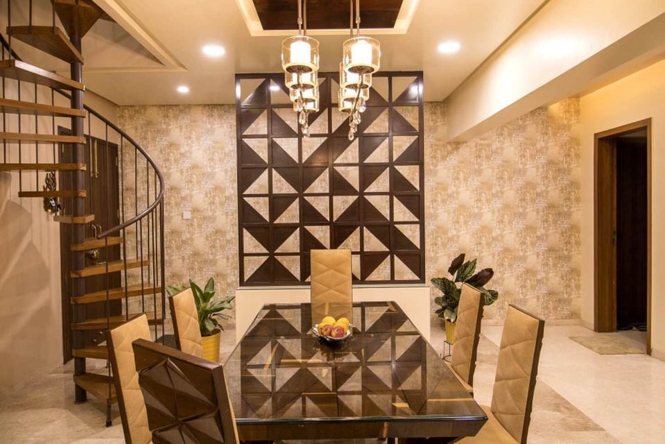 Dining Room – Table