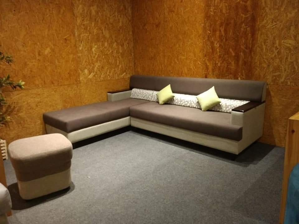 Sofa – Center Table