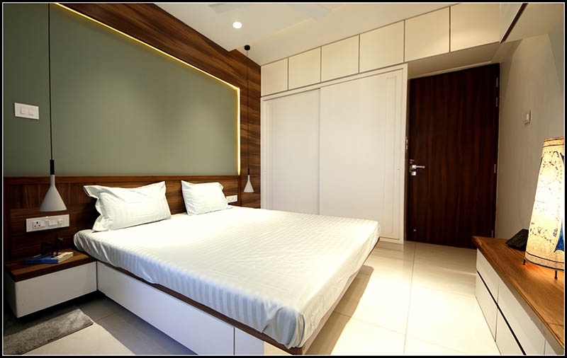 Bedroom with Wooden Double