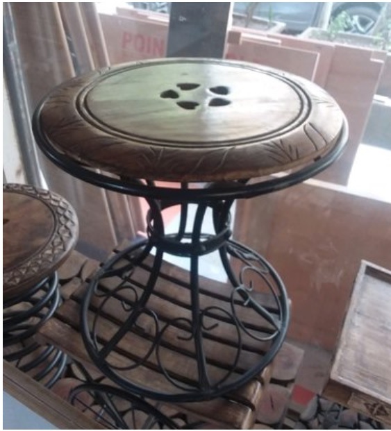Sofa – Center Table