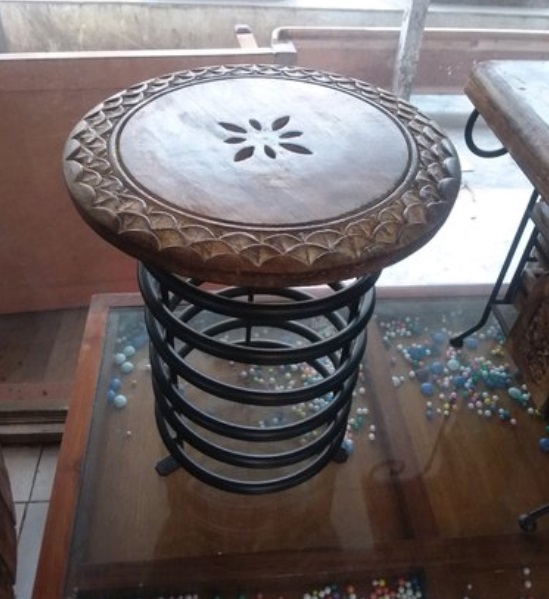 Sofa – Center Table