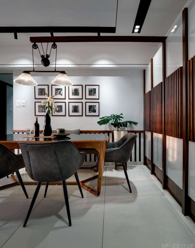 Dining Room – Table