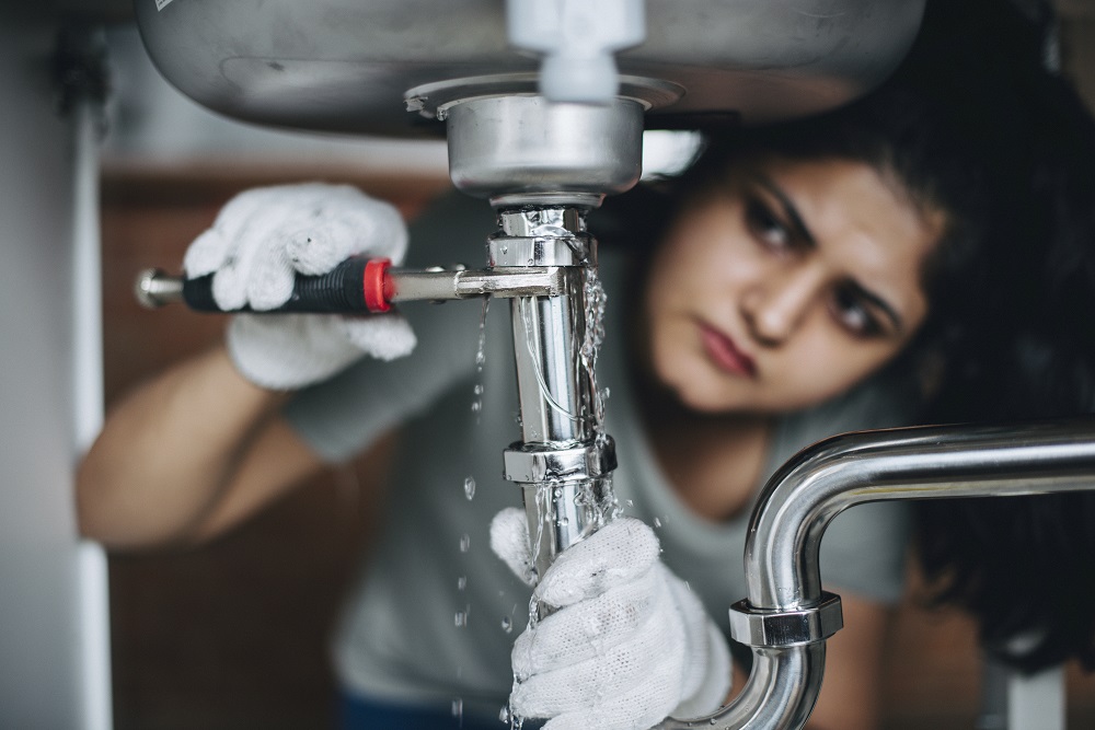 DIY Tricks to Handle Minor Plumbing Issues