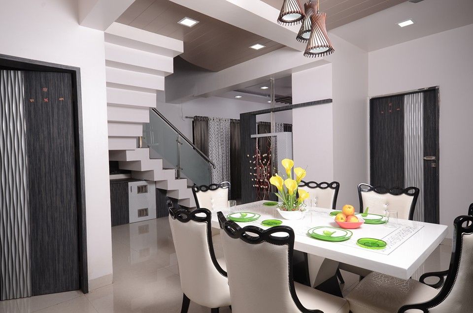 Dining Room – Table