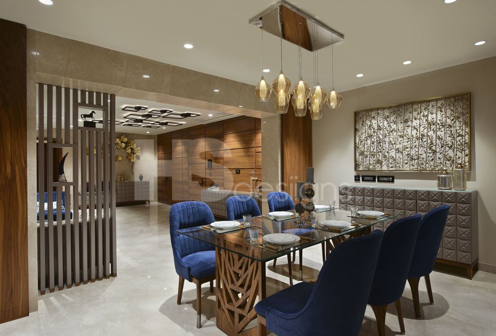 Dining Room – Table