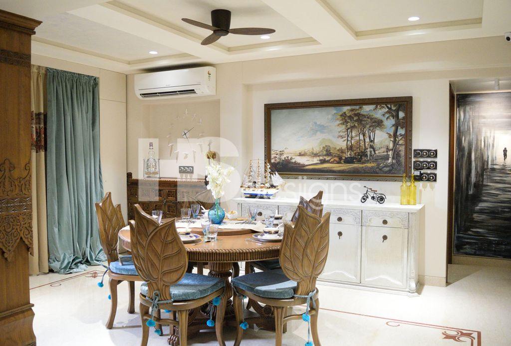 Dining Room – Table