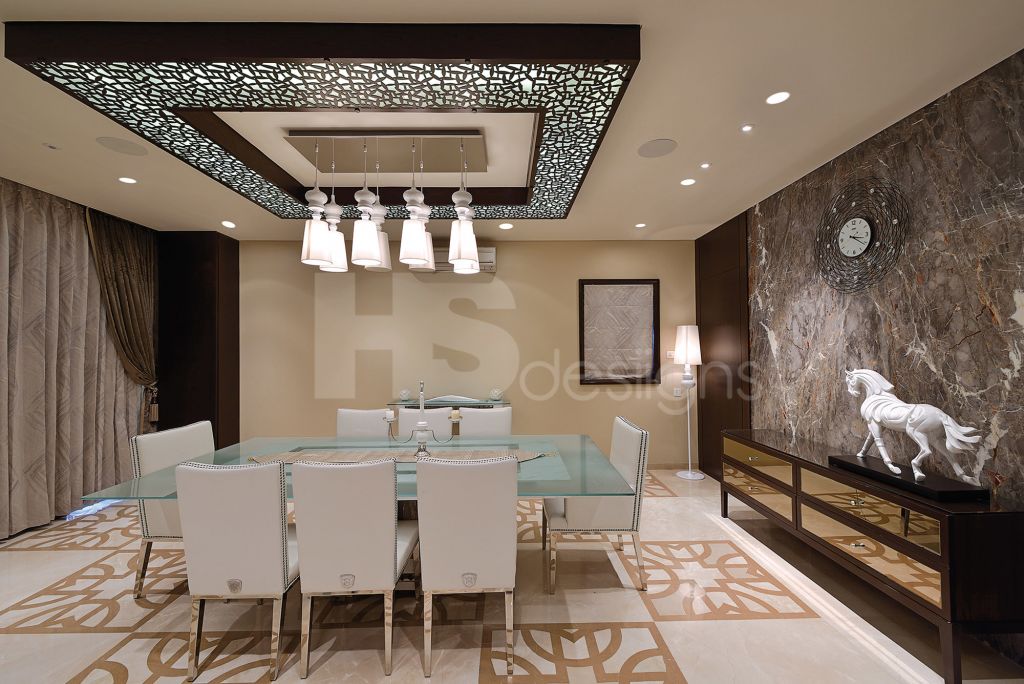 Dining Room – Table