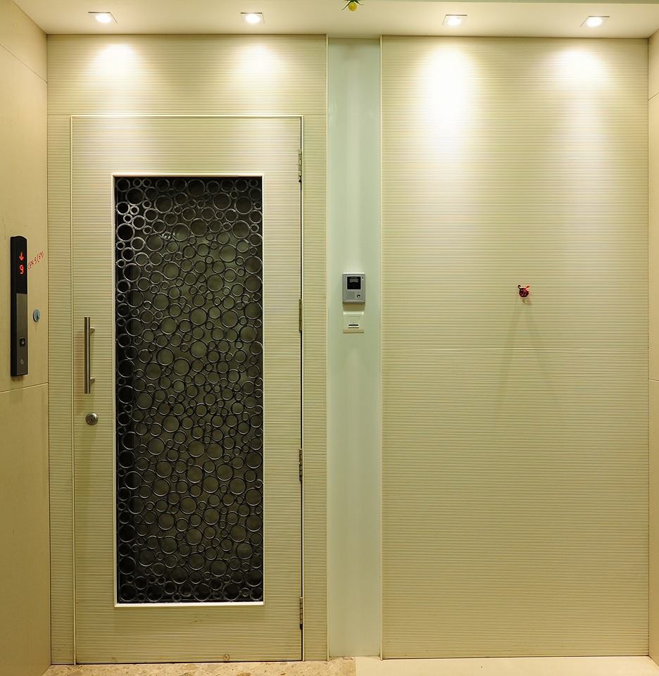 Entrance Door Interior Design