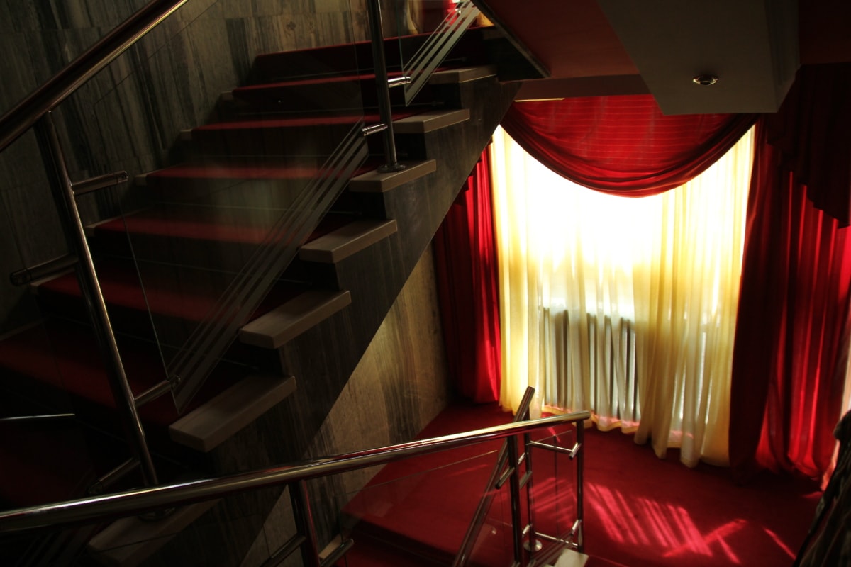 Hanging Heavy Draping