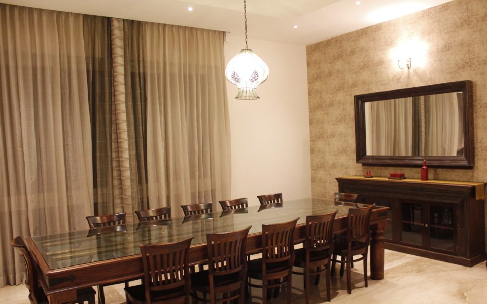 Dining Room – Table