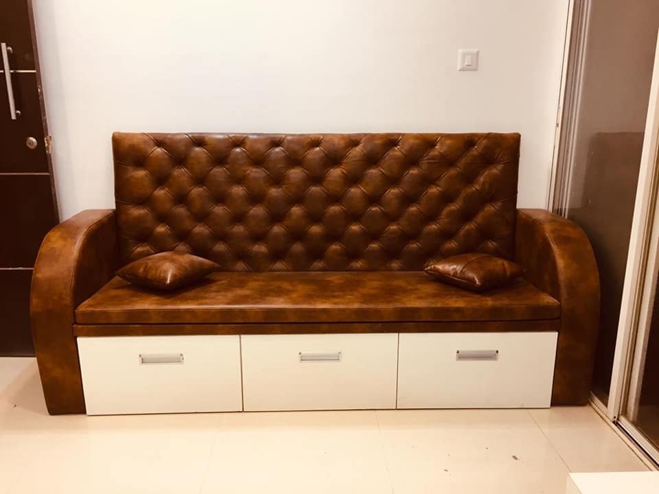 Sofa – Center Table