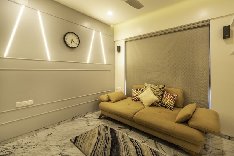 Sofa – Center Table