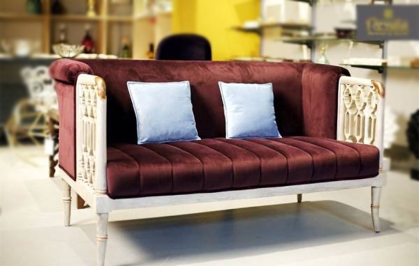 Sofa – Center Table