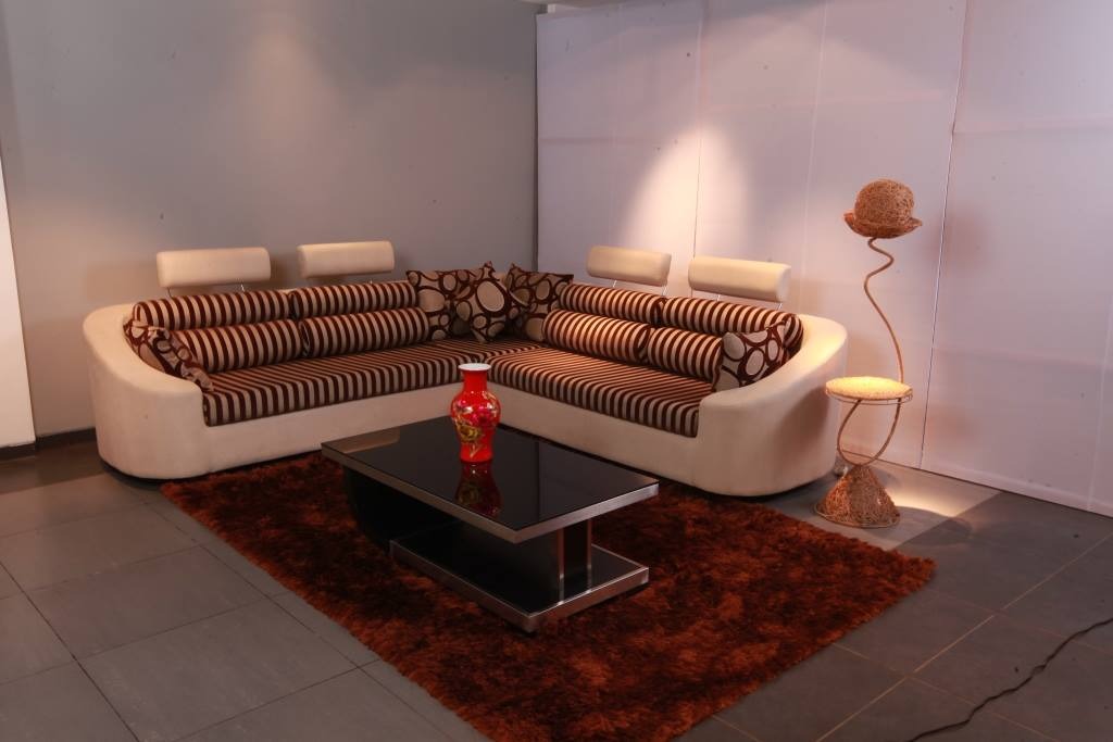 Sofa – Center Table
