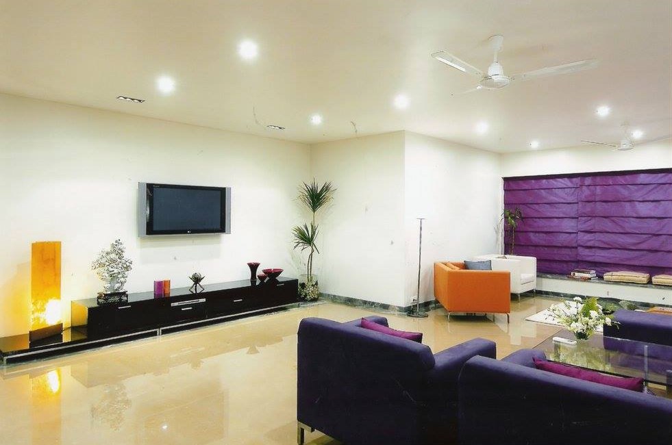 Living – Dining consisting Modern Sectional Chaise Sofa