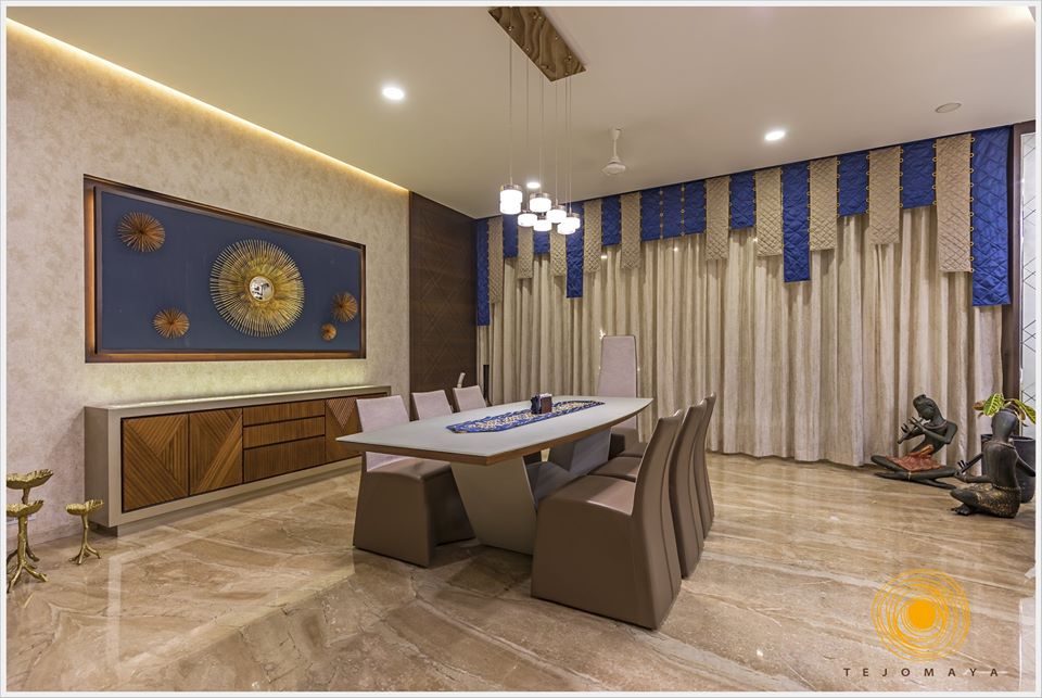 Dining Room – Table