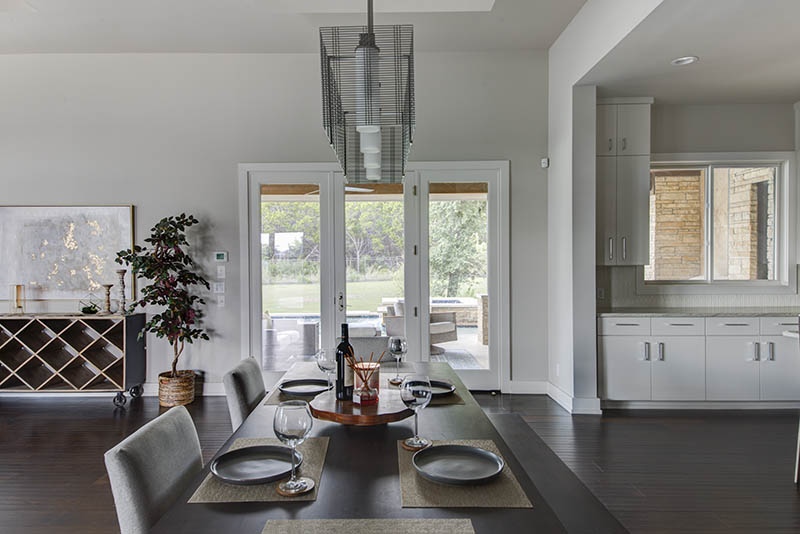 Dining Room – Table