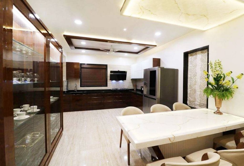 Dining Room – Table