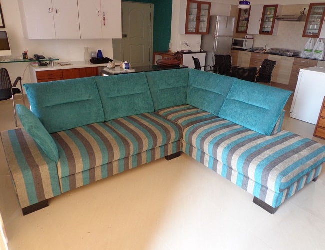 Sofa – Center Table