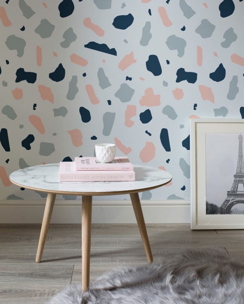 Sofa – Center Table