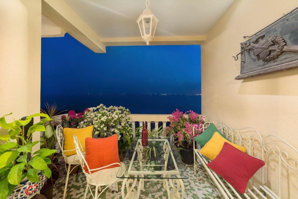 Balcony Decoration With Plants