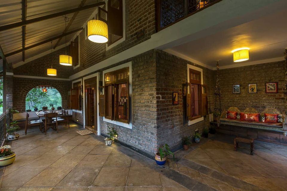 Dining Room – Table